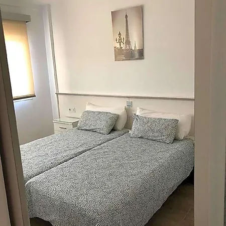 Tantulia Crissol 405 Apto 1 Hab فندق
